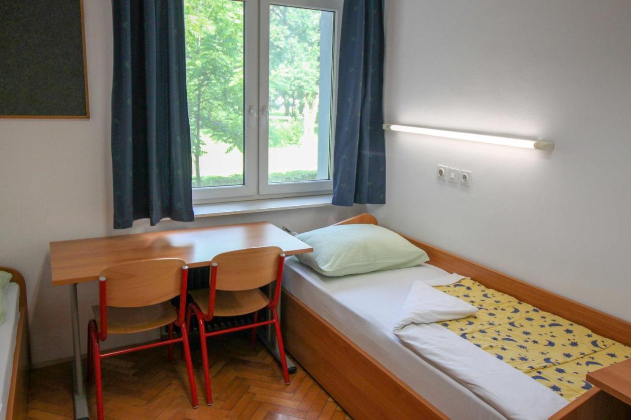 Dijaski Dom Bezigrad Ljubljana Hostel Kültér fotó